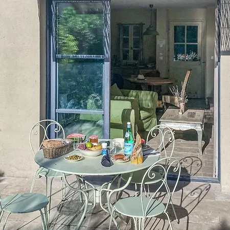 Holiday home Gorgeous In Saint-laurent-de-la-ca With Wifi *